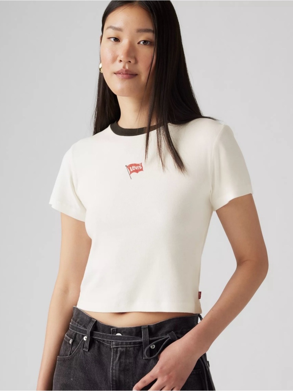 Levi's Cream Cotton Cropped Tee with Black Trim and Red Logo